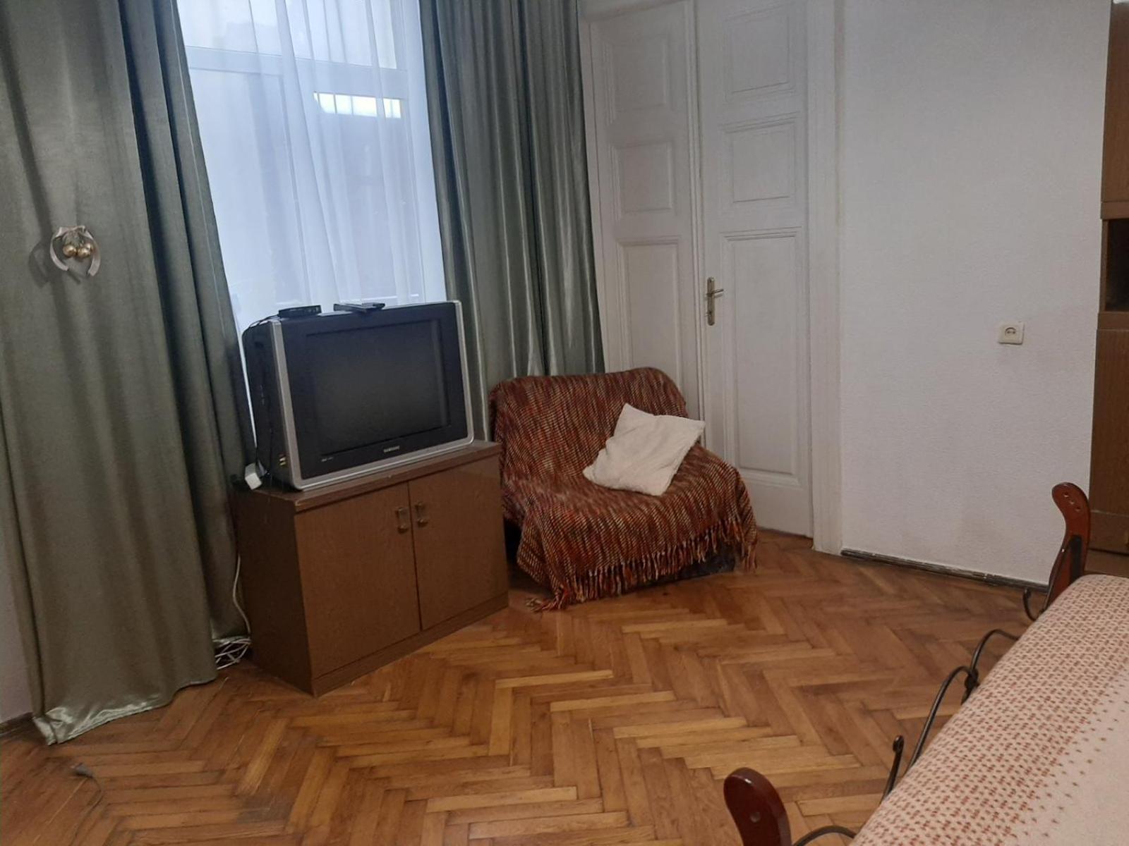 Apartment Kvartira Na B Khmelnytskoho